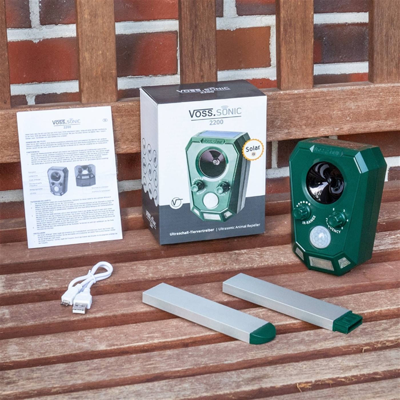 Dubbelklicka för att förstora Diagrammet visar ultraljudsavvisaren VOSS.sonic 2200 med en ljudzon på 120 dB (max. 115 m²) som täcker 130° och upp till 10 m avstånd, märkt "Mycket stort skyddsområde".