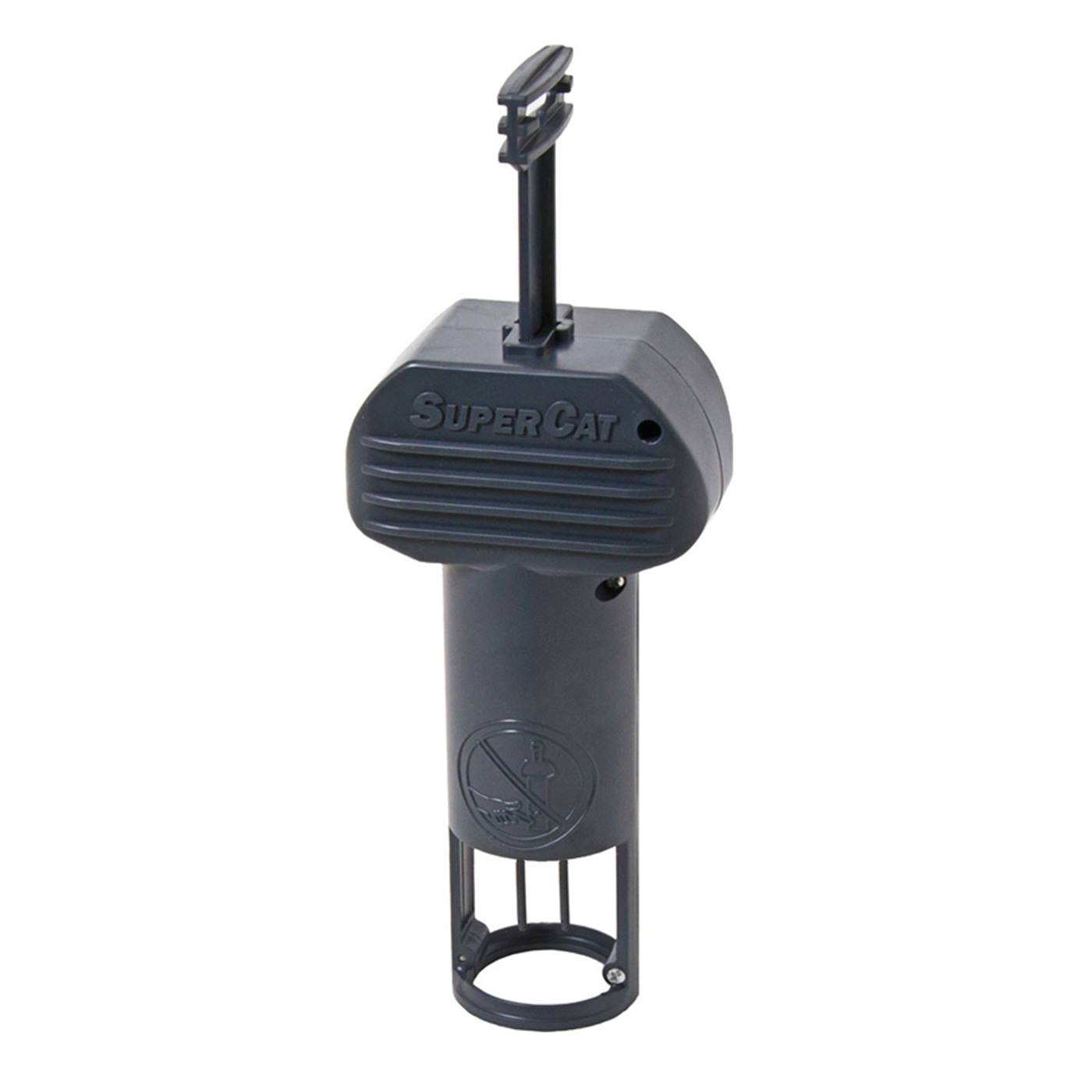 Dubbelklicka för att förstora Den svarta sorkfällan i plast från Swissinno har en cylindrisk bas och en utlösningsmekanism.