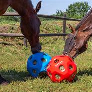 Höboll, slowfeeding aktivitetsboll, lekboll för häst, kalv, får, getter